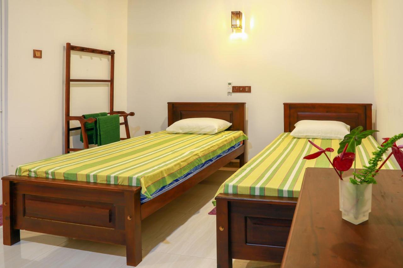 Dearly Holiday Home And Safari Tissamaharama Dış mekan fotoğraf